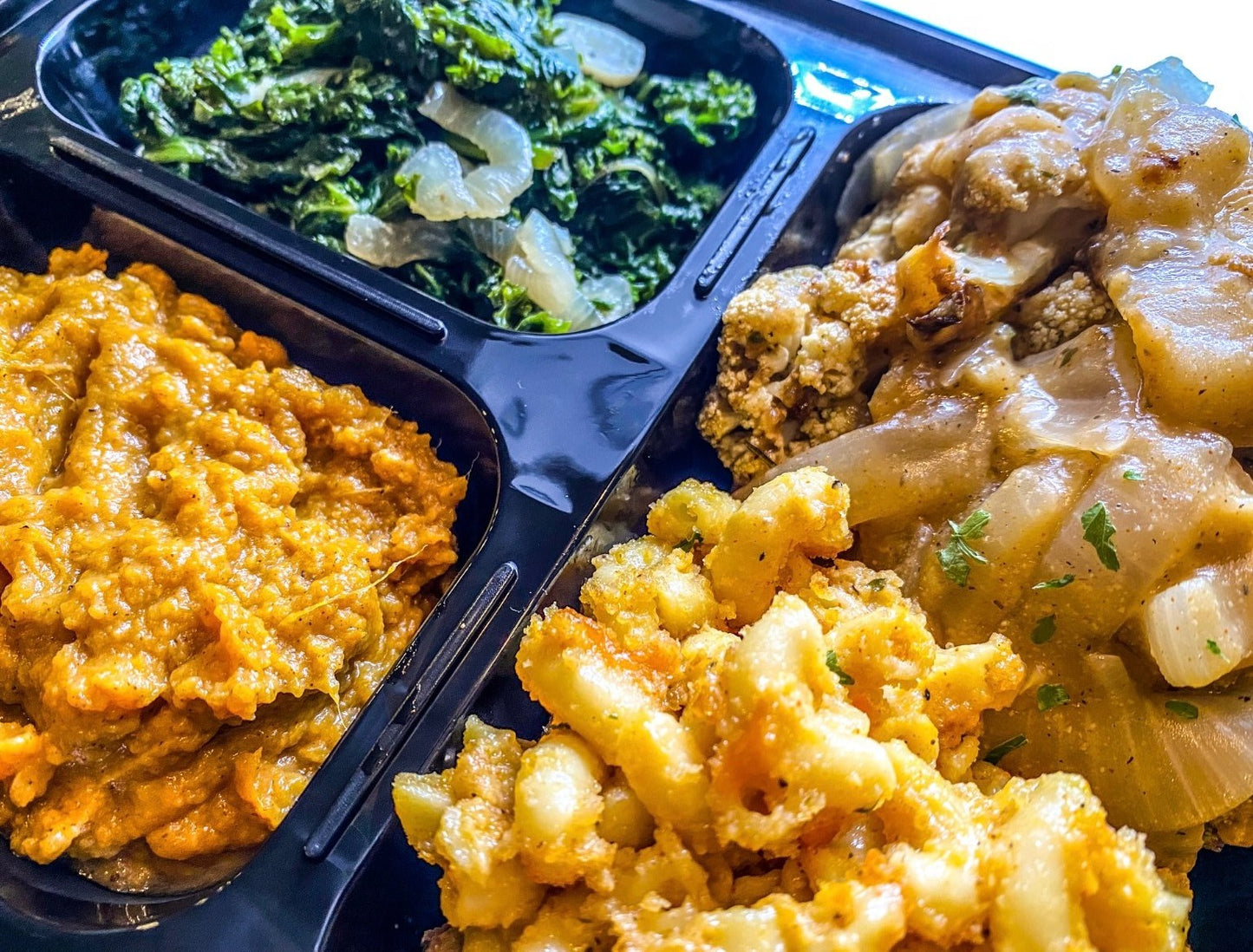 SMOTHERED CAULIFLOWER (VEGAN)